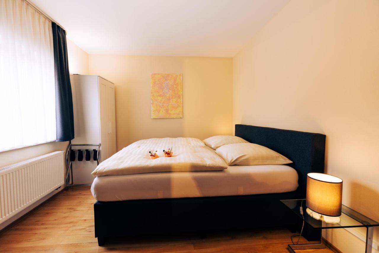 Hotel Restaurant Zagreb Köln Ngoại thất bức ảnh