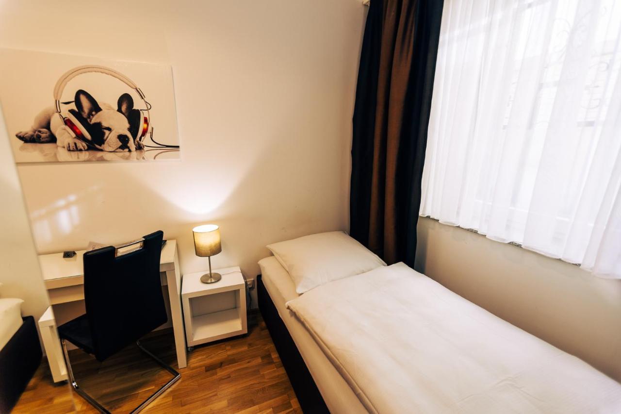 Hotel Restaurant Zagreb Köln Ngoại thất bức ảnh