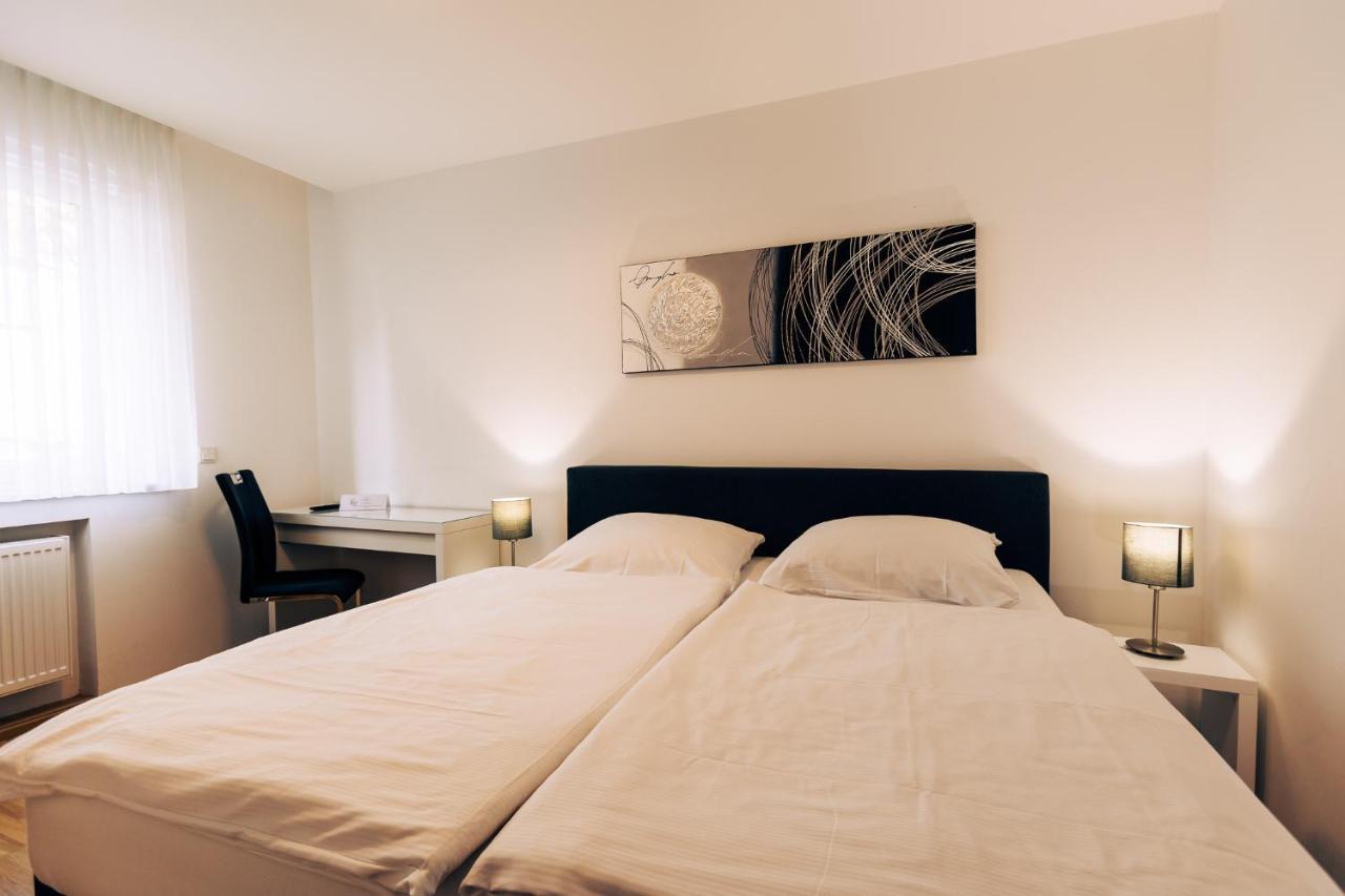 Hotel Restaurant Zagreb Köln Ngoại thất bức ảnh