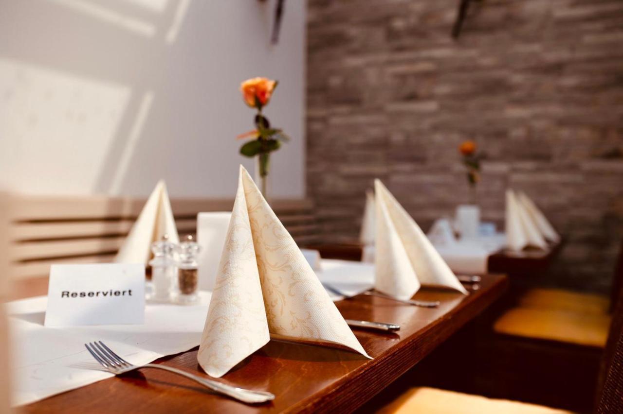 Hotel Restaurant Zagreb Köln Ngoại thất bức ảnh