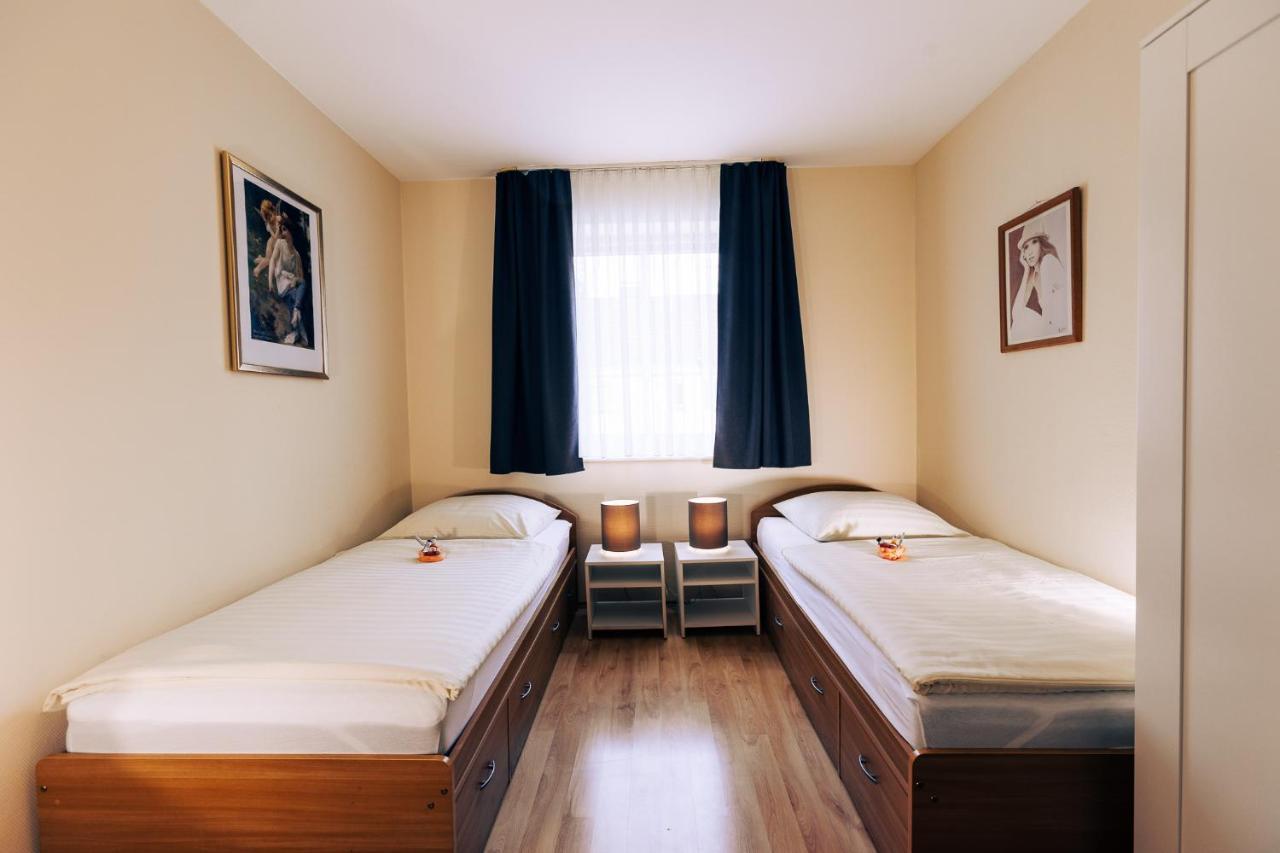 Hotel Restaurant Zagreb Köln Ngoại thất bức ảnh