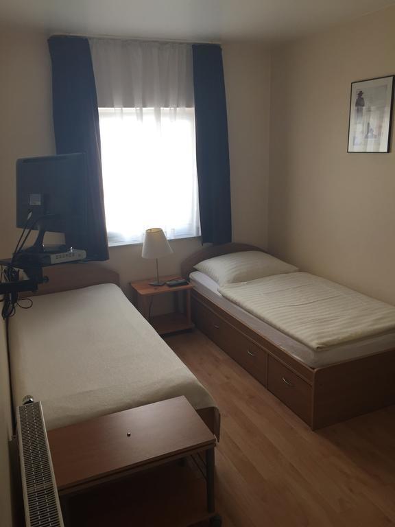Hotel Restaurant Zagreb Köln Ngoại thất bức ảnh
