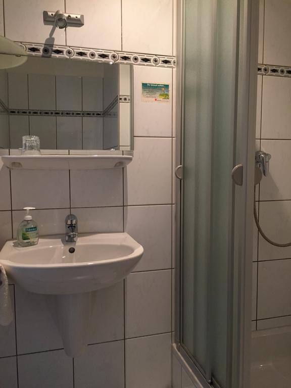 Hotel Restaurant Zagreb Köln Ngoại thất bức ảnh